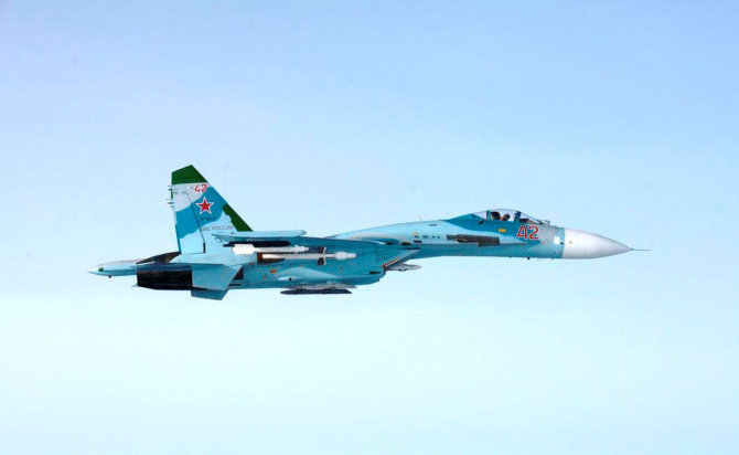 „Reuters“/„Scanpix“ nuotr./Rusijos naikintuvas Su-27