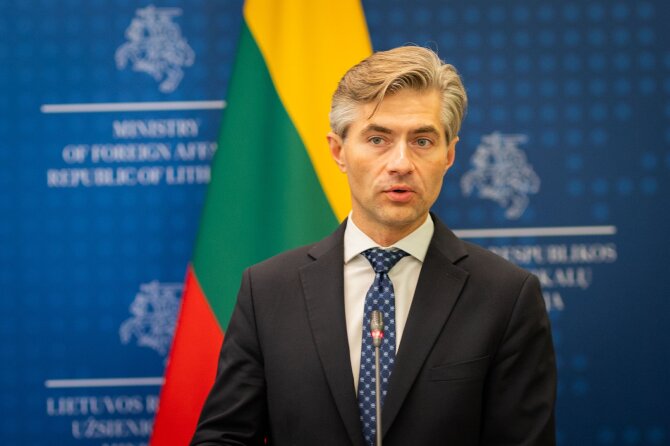 Roberto Riabovo / BNS nuotr./Užsienio reikalų ministras Kęstutis Budrys priėmė Nyderlandų Karalystės užsienio reikalų ministrą Tomą Berendseną