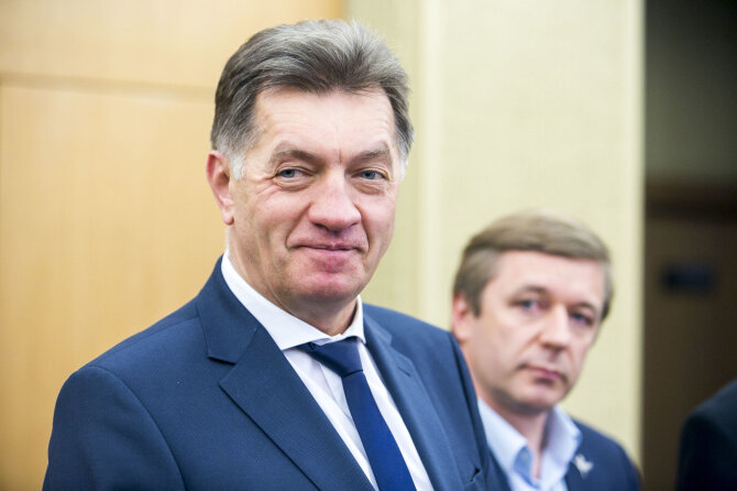 Irmanto Gelūno / BNS nuotr./Algirdas Butkevičius ir Ramūnas Karbauskis