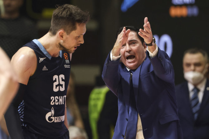 Getty Images/Euroleague.net nuotr./Mateuszas Ponitka ir Xavi Pascualis