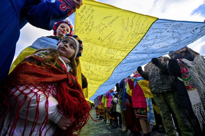 ZUMAPRESS / Scanpix nuotr./Ukrainos vėliava
