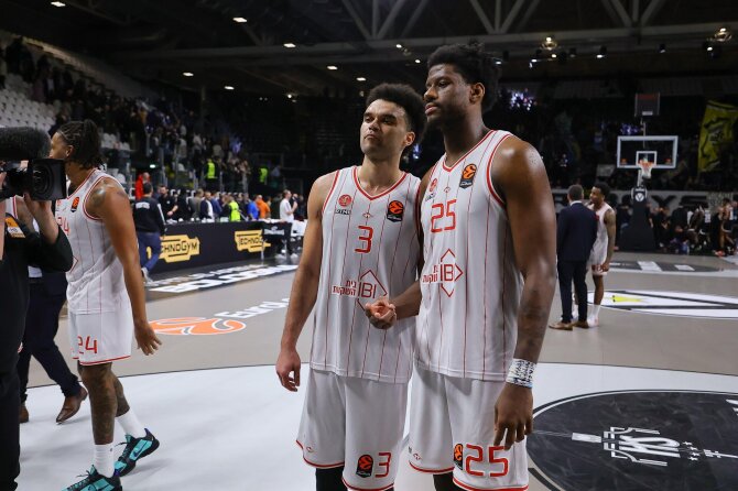 Vida Press nuotr./Elijah Bryantas ir Danas Oturu