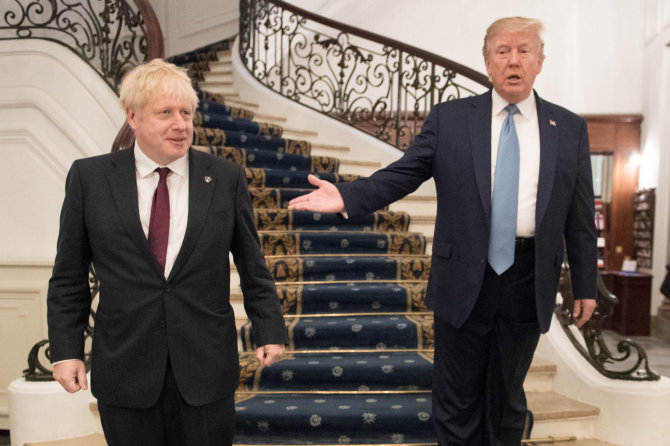 „Scanpix“ nuotr./Borisas Johnsonas, Donaldas Trumpas