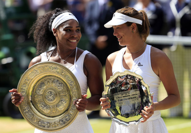 „Scanpix“ nuotr./Serena Williams ir Garbine Muguruza