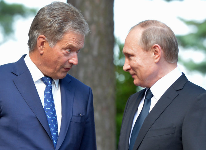 „Scanpix“/AP nuotr./Sauli Niinisto ir Vladimiras Putinas