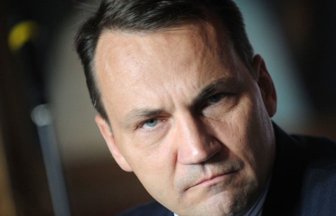 AFP/„Scanpix“ nuotr./Buvęs Lenkijos užsienio reikalų ministras Radoslawas Sikorskis