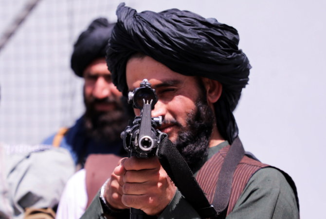 „Reuters“/„Scanpix“ nuotr./Talibano kovotojas