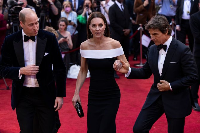 Vida Press nuotr./Kate Middleton ir princas Williamas, Tomas Cruise'as