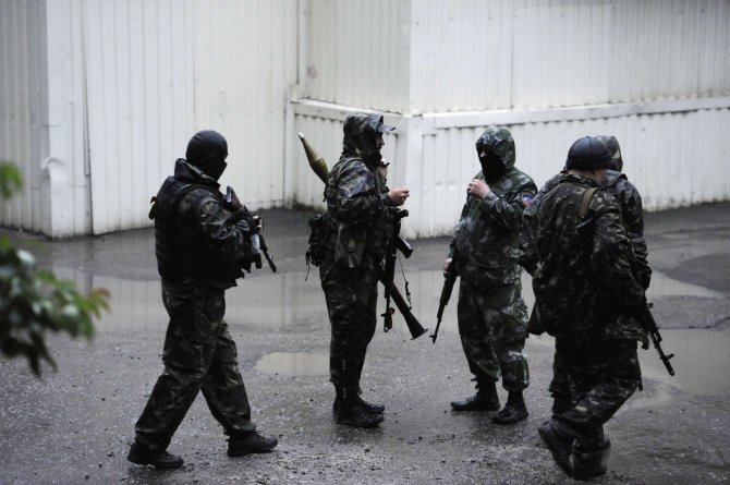 AFP/„Scanpix“ nuotr./Teroristai Donecke