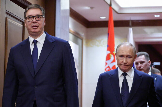 „Reuters“/„Scanpix“/Aleksandaras Vučičius, Vladimiras Putinas