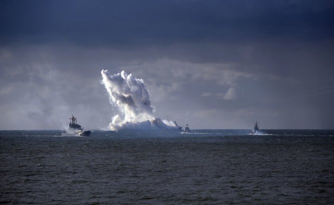„Reuters“/„Scanpix“ nuotr./Karinės pratybos „Zapad 2013“ vyko ir Baltijos jūroje.