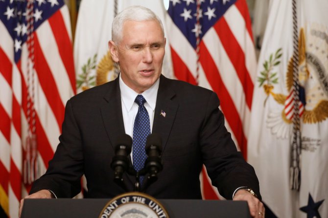 „Reuters“/„Scanpix“ nuotr./Mike'as Pence'as