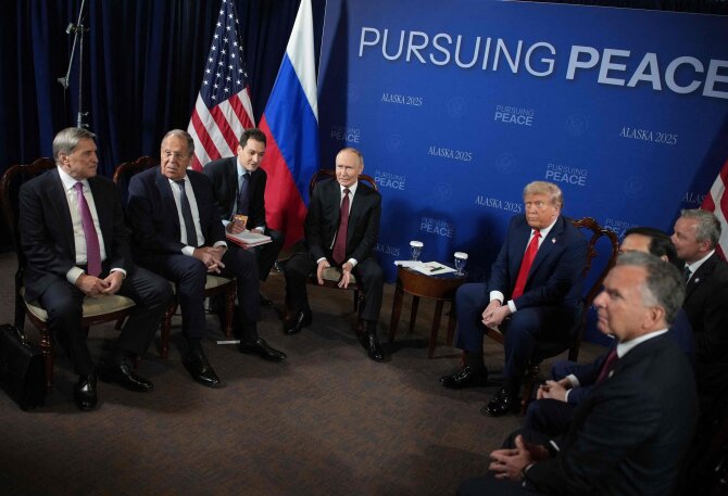 Scanpix nuotr./Trumpo ir Putino susitikimas