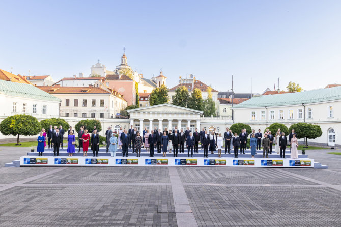 Irmanto Gelūno / BNS nuotr./NATO valstybių lyderiai rinkosi į iškilmingą vakarienę Prezidentūroje