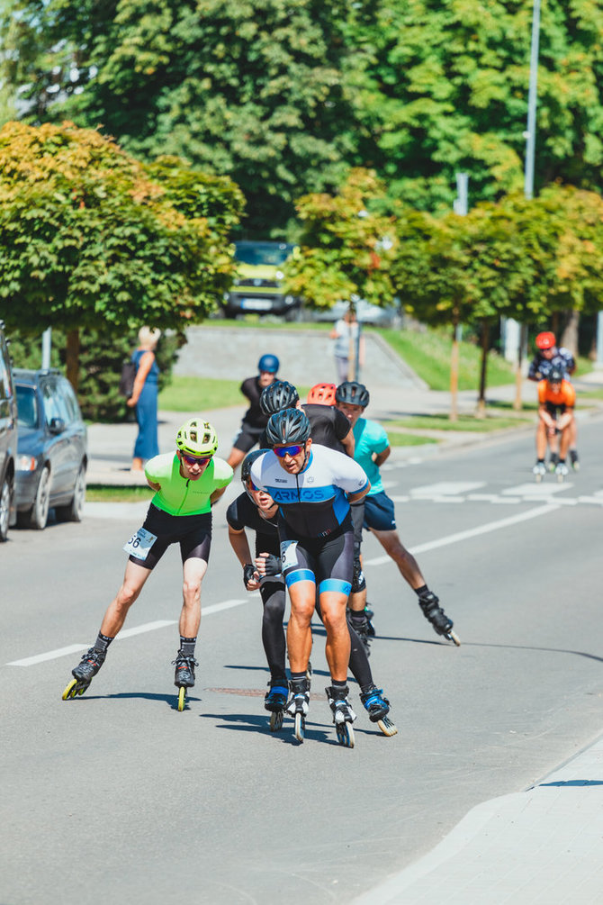 Organizatorių nuotr./Riedučių maratono Širvintose akimirka