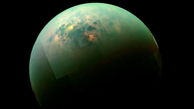 NASA/JPL-Caltech/Univ. Arizona/Univ. Idaho)/Titanas
