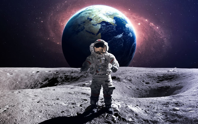 123RF.com nuotr./Kosmonautas Mėnulyje