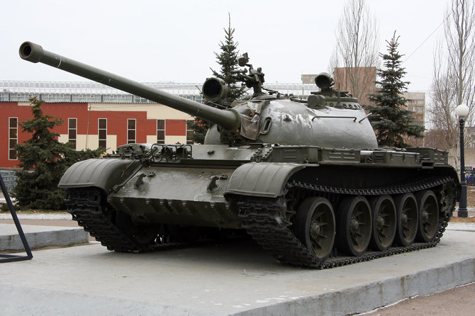 Wikimedia/T-55 tankas