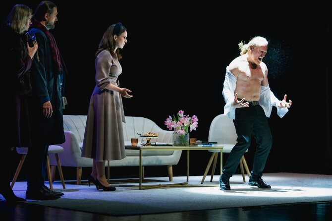 Telšių Žemaitės dramos teatro nuotr./Skerdynių dievas