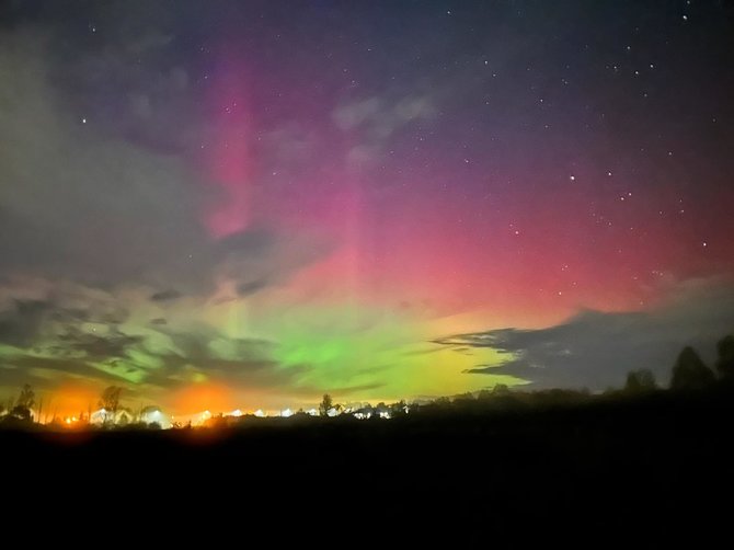 Antradienio naktį Lietuvos padangėje vėl pasirodė Šiaurės pašvaistė