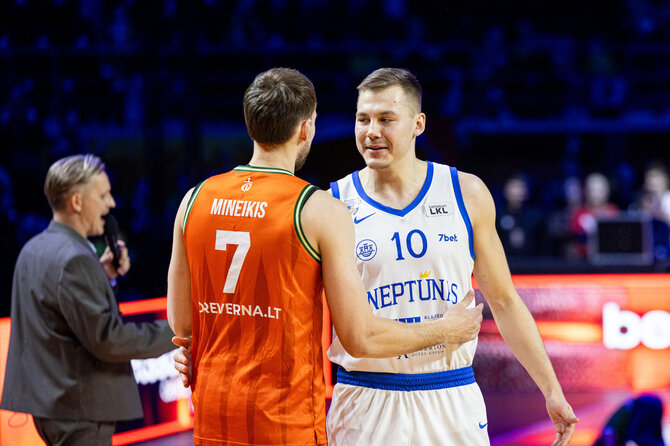 Pauliaus Peleckio / BNS nuotr./KMT snaiperio konkursas