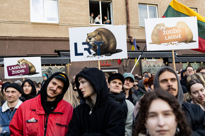 Pauliaus Peleckio / BNS nuotr./Protestas ,,Šalin rankas nuo laisvo žodžio“