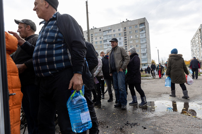 Pauliaus Peleckio / BNS nuotr./Dalinama humanitarinė pagalba Kivšarivkoje, Charkivo srityje