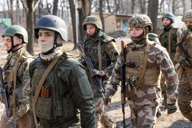 Pauliaus Peleckio / BNS nuotr./Ukrainos 3-iosios atskiros šturmo brigados naujų karių mokymai