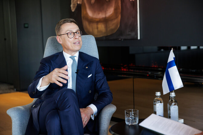 Gretos Skaraitienės / BNS nuotr./Interviu su Suomijos prezidentu Alexanderiu Stubbu
