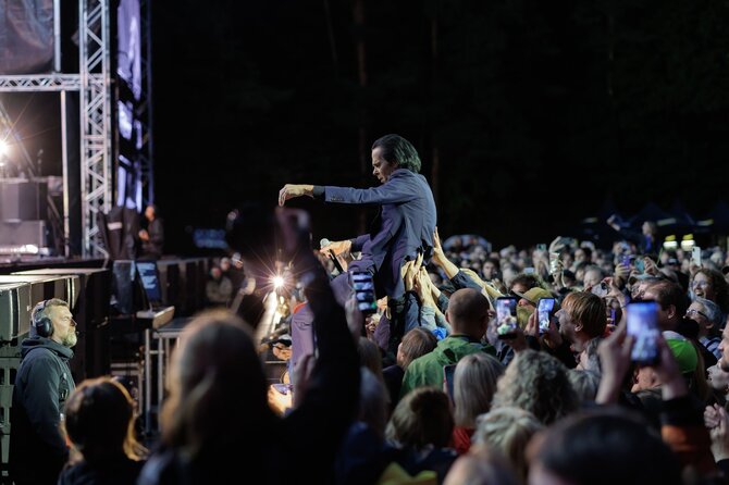 Gretos Skaraitienės / BNS nuotr./„Nick Cave & The Bad Seeds“ koncertas Vilniaus Kalnų parke