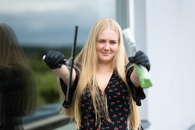 Martyna grunnla et selskap som tilbyr rengjøringstjenester