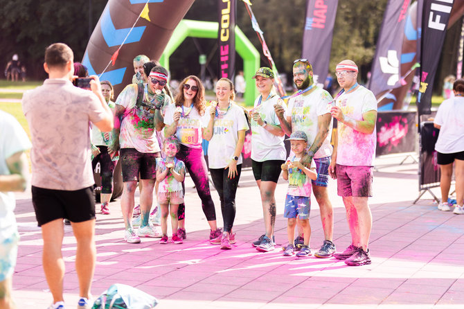 Skirmanto Lisausko / BNS nuotr./„The Color Run“ bėgimas