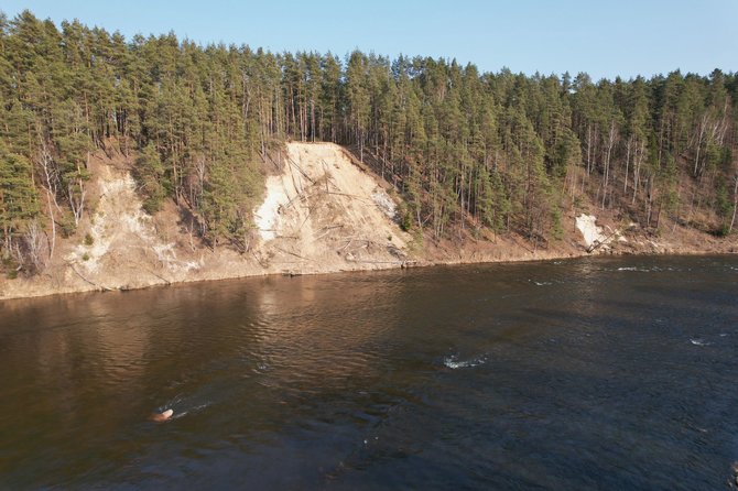 S.Navlicko nuotr. / Sakiškių skardis ir Šiaučių rėva