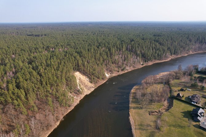 S.Navlicko nuotr. / Neries vingis ir Šiaučių rėva ties Sakiškių skardžiu