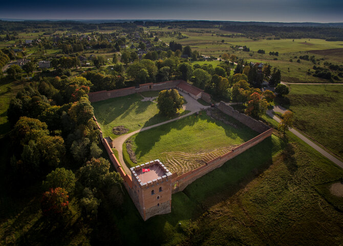 Žilvino Petkaus nuotr. / Medininkų pilis