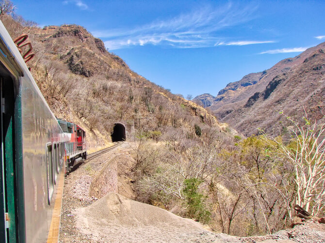 Shutterstock nuotr. / „Chepe Express“ traukinys