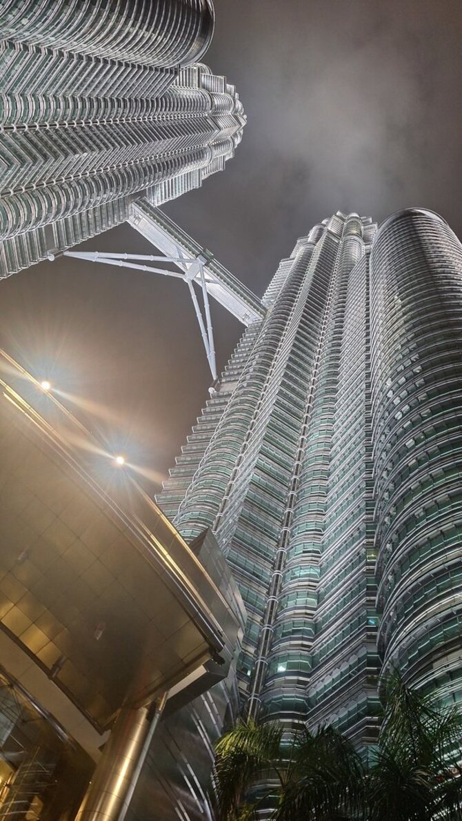 Asmeninio archyvo nuotr. / „Petronas“ bokštai vakare