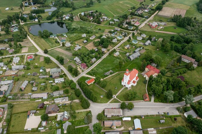 Molėtų TVIC archyvo nuotr. / Videniškių Šv. Lauryno bažnyčia