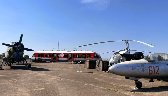 LTG grupės nuotr. / Traukinys aerodrome