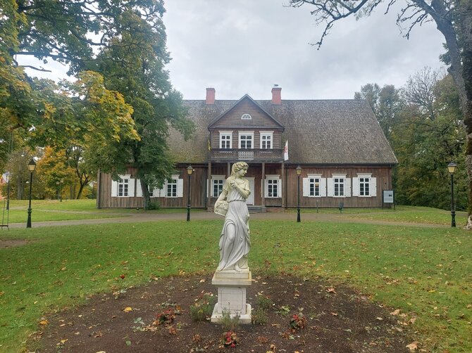 Tomo Juknevičiaus nuotr. / Biržuvėnų dvaro sodyba