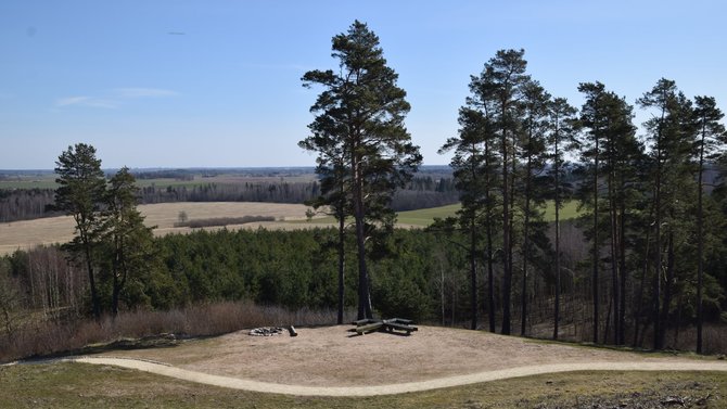 Šiaulių TIC / Šiaulių r. TVIC nuotr. / Girnikų šventkalnis