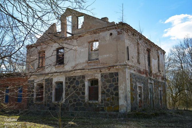 „Vieškeliu dundant“ nuotr. / Pauslajo dvaras (Kėdainių r.)