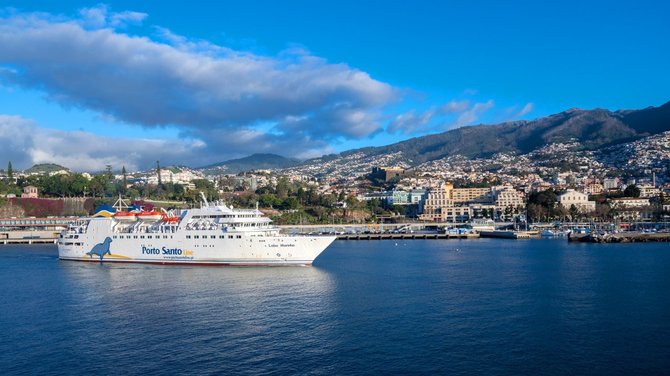 Pranešimo autorių nuotr. / Keltas, kuris į Porto Santą plukdo iš Madeiros sostinės Funšalio