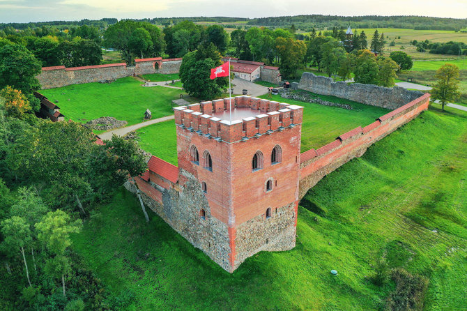 Gyčio Juodėno nuotr. / Medininkų pilis