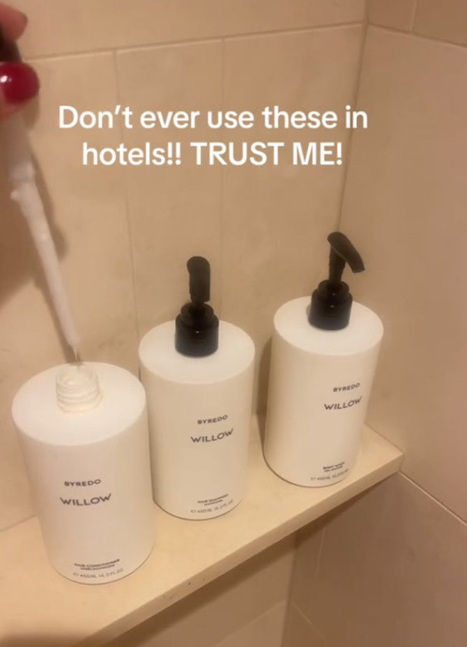 Travelinghotelmanager „TikTok“ vaizdo įrašo akimirka / Atskleista priežastis, kodėl viešbučiuose neturėtumėte naudoti nemokamų higienos priemonių