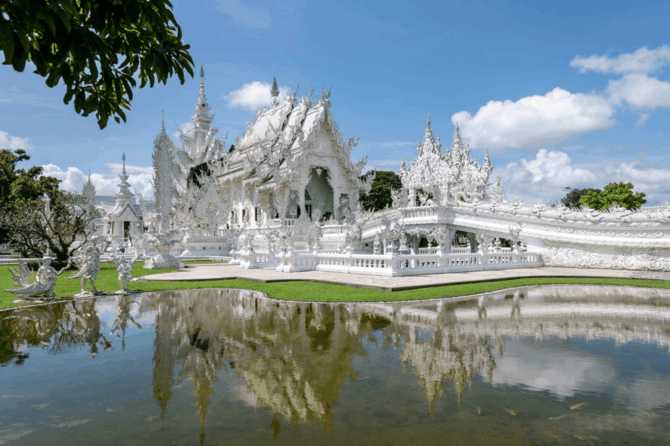 Tailandieciai.lt nuotr. / Wat Rong Khun (Baltoji šventykla), Čiang Rajus