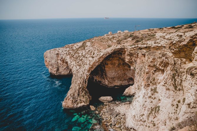 Maltos turizmo institucijos (angl. Malta Tourism Authority) nuotr. / Žydroji grota (angl. Blue Grotto), Malta