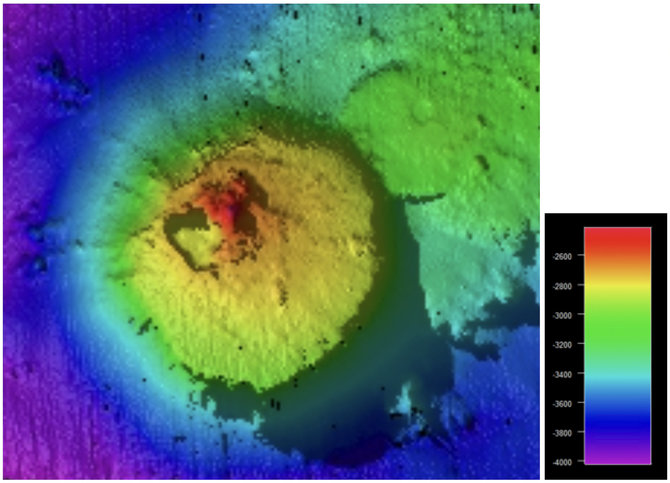 Šmidto vandenyno instituto (angl. Shmidt Ocean Institute) nuotr. / Ramiajame vandenyne atrastas didžiulis povandeninis kalnas