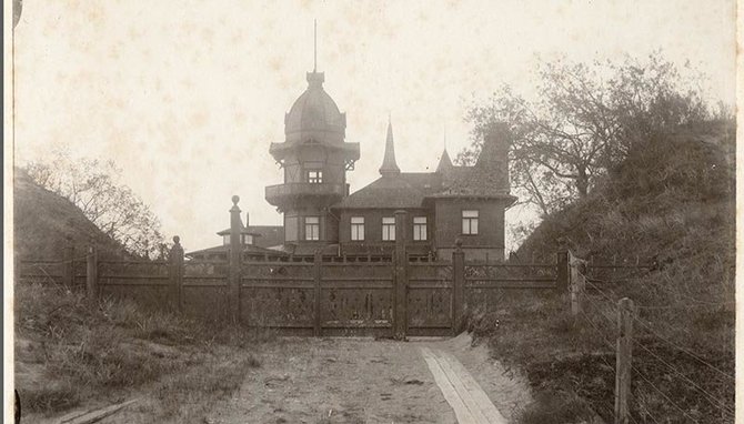 Palangos kurorto muziejaus archyvai / Taip „Villa Sophie“ atrodė XX a. pirmojoje pusėje. Dėl savo neįprastos išvaizdos ji negalėjo likti nepastebėta ir neapkalbėta