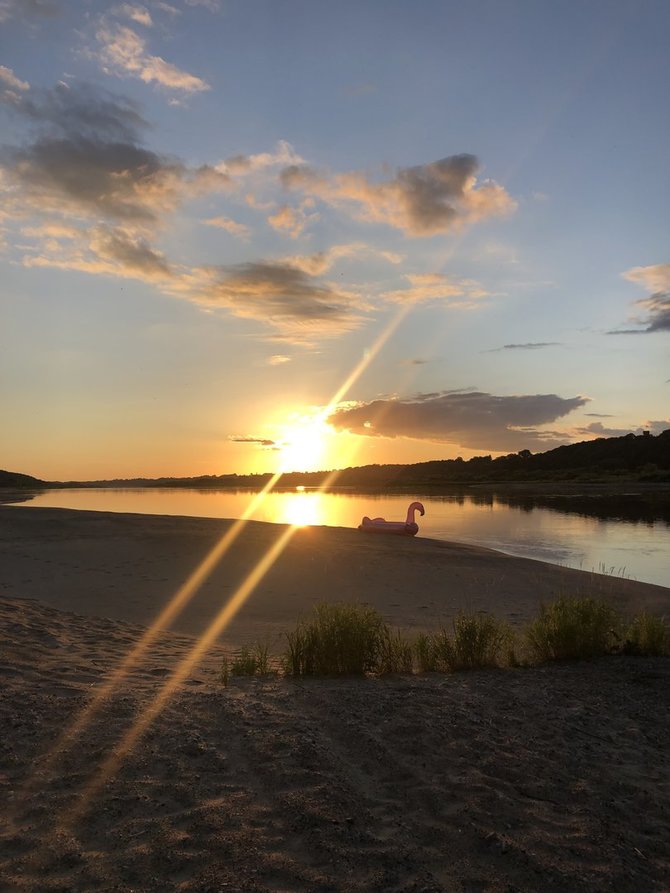 Asmeninio archyvo nuotr. / Dviejų draugų kelionė pripučiamu flamingu